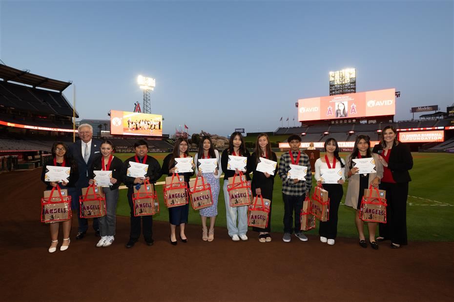 SAUSD AVID 8th Grade Standouts 2024